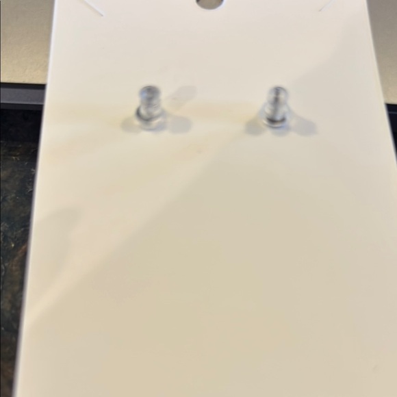 Gold Sculptural knot Earrings - Picture 2 of 2